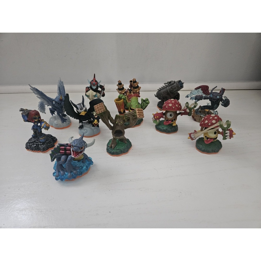 Skylanders Giants Lot of 12 Figures Preowned Orange Bottom‎